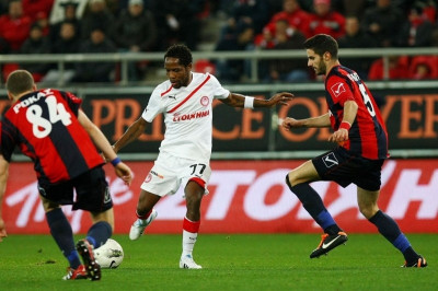 Μακούν: «Ολυμπιακός όπως λέμε… Λιόν»!