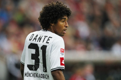 Διαψεύδει για Μπάγερν ο Ντάντε
