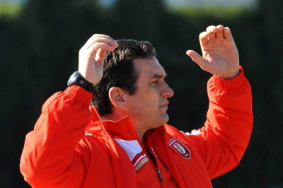 Βούζας: «Έχω απόλυτη εμπιστοσύνη στους ποδοσφαιριστές μου»