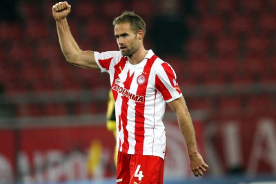 Μέλμπεργκ: «Θέλουν να με κρατήσουν στον Ολυμπιακό»