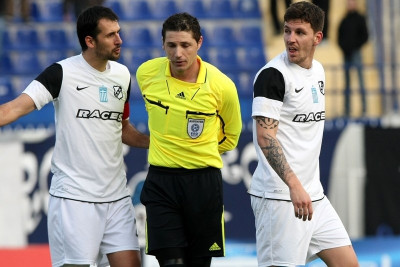 Ατομικό για Γεωργίου, Παπουλή, Μάντζιο