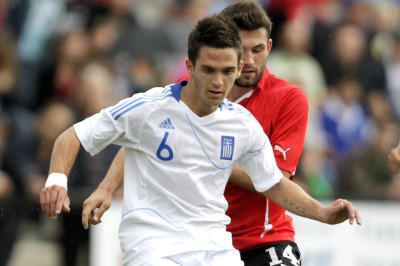 Μία συμμετοχή, μία αποβολή