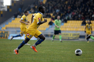 Τσεκάρει Ντούλε Τζόνσον η Λιντς