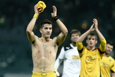 Τρώει τα παιδιά της, καταπίνει το μέλλον της