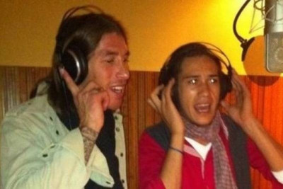 Τραγουδιστής ο Σέρχιο Ράμος!