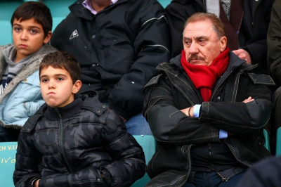 Ραντεβού με Ματζουράκη