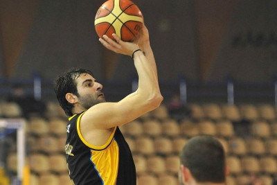Νικολαΐδης: «Αφιερωμένη στην κόρη μου»