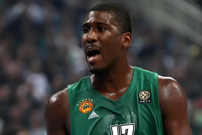 Σμιθ: «Το θέλω πολύ κόντρα στον Ολυμπιακό»