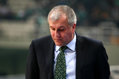 Ομπράντοβιτς: «Υποχρεωμένοι να κοιτάξουμε το Μαρούσι»