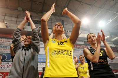 Παπαφωτίου: «Στο χέρι μας να τελειώσουμε αήττητες»