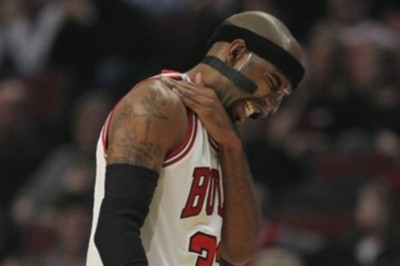 Εύκολα και... -2 παίκτες οι Μπουλς