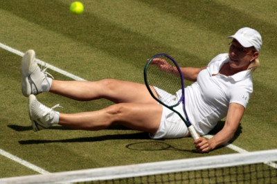 Δείτε τη Μαρτίνα Ναβρατίλοβα με γοβάκια χορού!