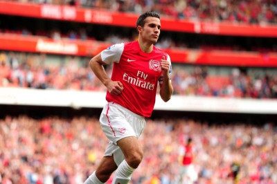 Ενδιαφέρεται για Φαν Πέρσι η Σίτι!