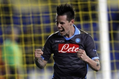 Μένει Νάπολι ο Χάμσικ