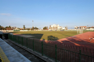 Αυλαία με Ματζουράκη στη Μυτιλήνη