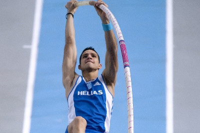 Άκυρο το πρώτο άλμα στα 5.80