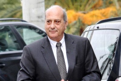 Νέες προσπάθειες Πολέμη για εξασφάλιση δανείου