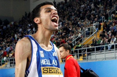 «Ερυθρόλευκα» συγχαρητήρια στον Χονδροκούκη