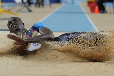 Προσγειώθηκε στα 7.70μ. ο Κλέι