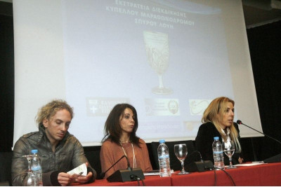 «Κανείς δεν έχει δικαίωμα να ξεπουλάει ιστορίες ηρώων»