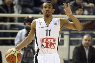 Στίγκερς: «Σοβαρό πρόβλημα στο πρώτο ημίχρονο»