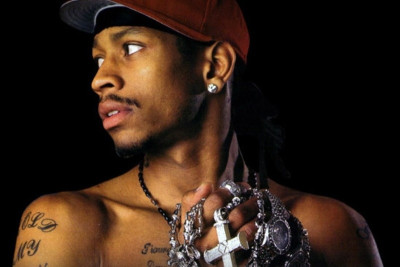 Ο Άλαν Άιβερσον υποχρεούται να δηλώσει όλες τις ερωμένες του!