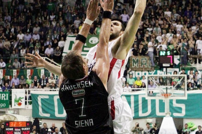 Άντερσεν: «Δεν είναι εύκολο να τους κερδίσουμε»