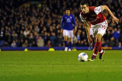 Ετοιμάζει κίνηση για Φαν Πέρσι η Ρεάλ