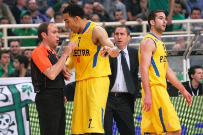 Πνίνι: «Ομάδα με χαρακτήρα η Μακάμπι»