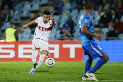 Το ελκυστικό «πακέτο» Κουζμάνοβιτς για Ολυμπιακό (video)