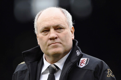 Έτοιμος να… πουλήσει ο Γιολ!