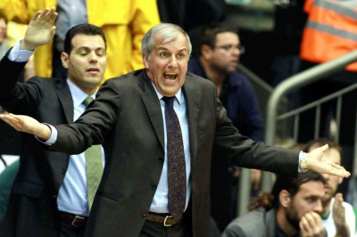 Παίξτε για τον Ομπράντοβιτς - Play for your coach