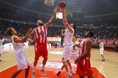 Ενας τελικός κι ένα ματς μπολ!