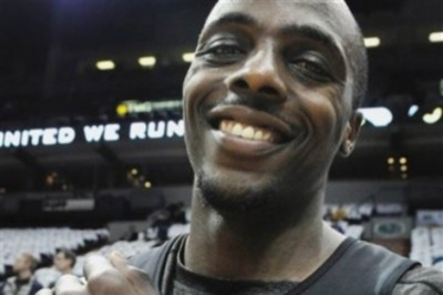 Επένδυση ΝΒΑers για Χριστιανικά... ρούχα