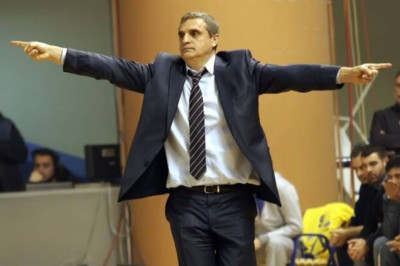 Άπαντες παρόντες στο Περιστέρι