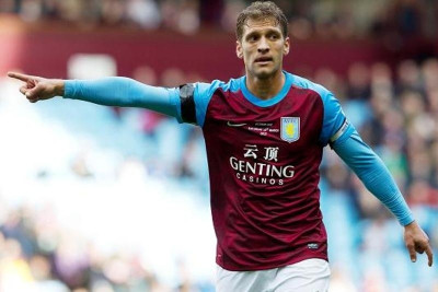 Ο Μουαμπά, έμπνευση για τον Πετρόφ