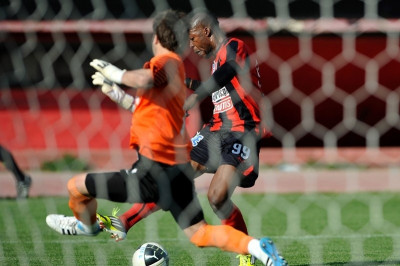 Όλα τα' χε η ΑΕΛ...