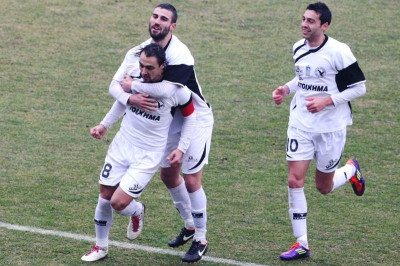 Τηλεμαραθώνιος στη Δόξα για το γήπεδο