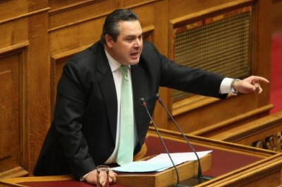 Κατάργηση της μονιμότητας στο δημόσιο προτείνει ο Καμμένος