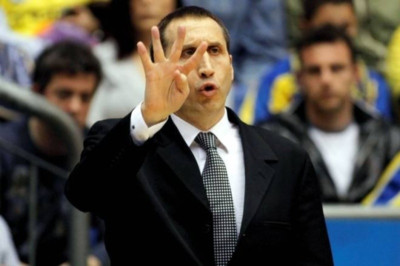 Μπλατ: «Να δυσκολέψουμε τη ζωή του Ομπράντοβιτς»