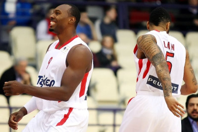 Προφυλάσσονται Ντόρσεϊ, Λο με Καβάλα