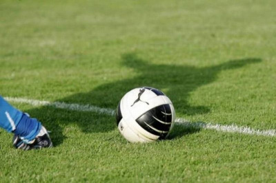 LIVE η Football League