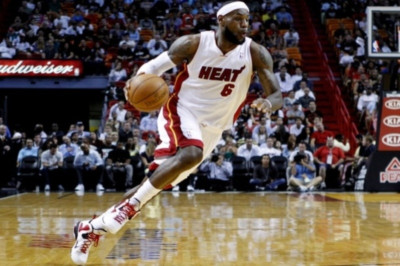 Στους 41 οι Τζέιμς και Κάζινς