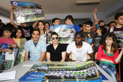 Αποθέωση για Ζουέλα, Ιγκλέσιας και Γκαρσία!