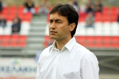 Τα πλάνα του Χατζηνικολάου