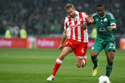 «Πόρτα» σε Ολυμπιακό ο Σιμάο (photos)