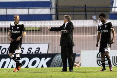 Τους… ξεθέωσε πρώτα, τους ευχήθηκε μετά!