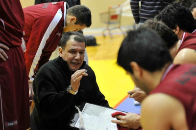 Νοκ άουτ ο… Λιόγας