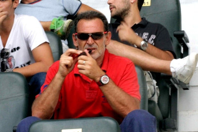 Η παραμονή Ουζουνίδη ανατρέπει τα... καθιερωμένα