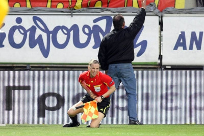 Ένα μπουκάλι κινδυνεύει να «χαλάσει» την… επιστροφή!